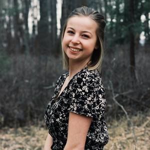 Meet your Posher, Lily